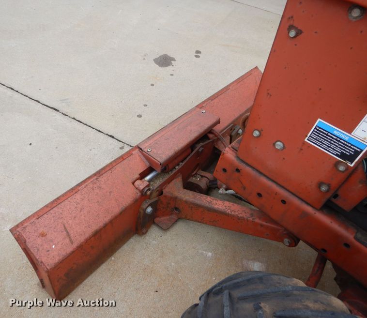 image for item EC9021 1999 Ditch Witch 3700 trencher
