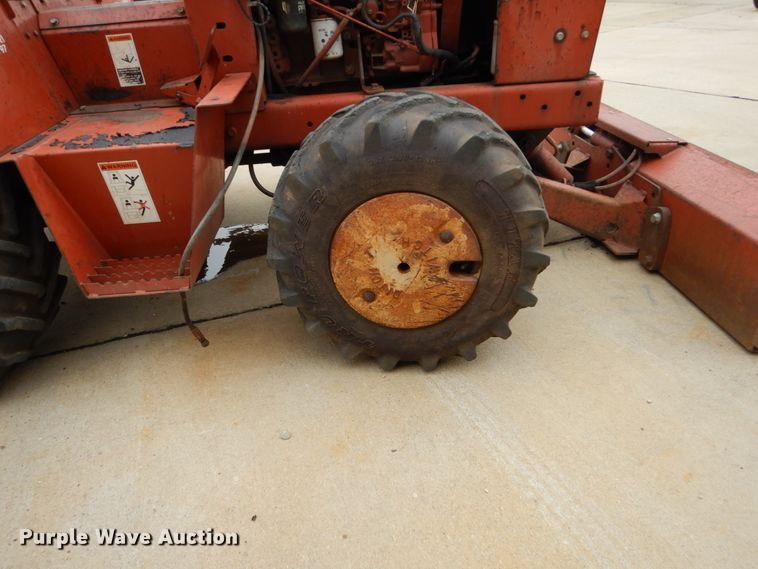 image for item EC9021 1999 Ditch Witch 3700 trencher