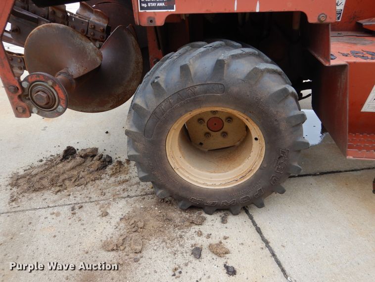 image for item EC9021 1999 Ditch Witch 3700 trencher