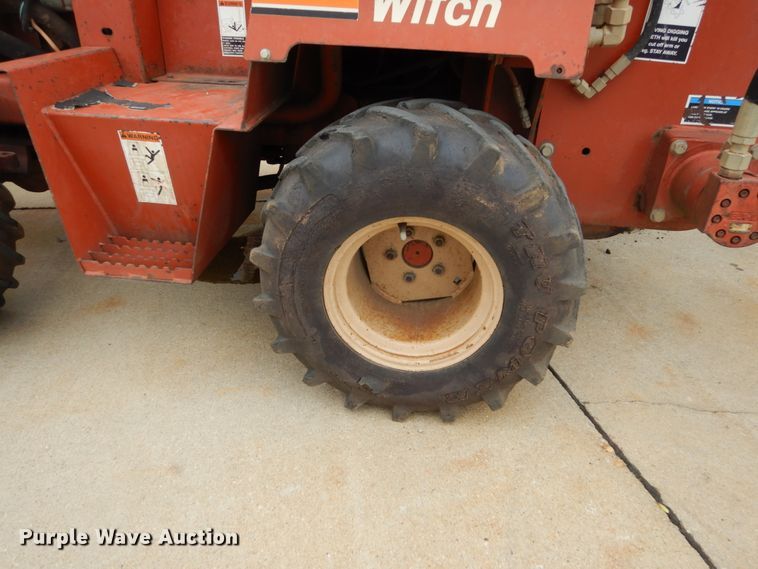 image for item EC9021 1999 Ditch Witch 3700 trencher