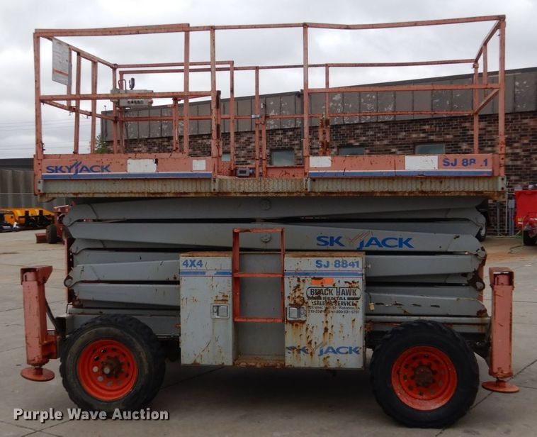 image for item EC9022 Sky Jack SJ8841 scissor lift