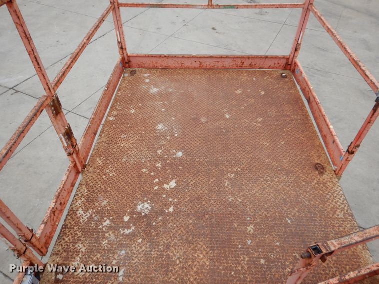 image for item EC9022 Sky Jack SJ8841 scissor lift