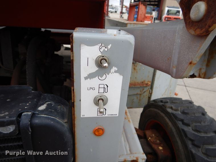 image for item EC9022 Sky Jack SJ8841 scissor lift