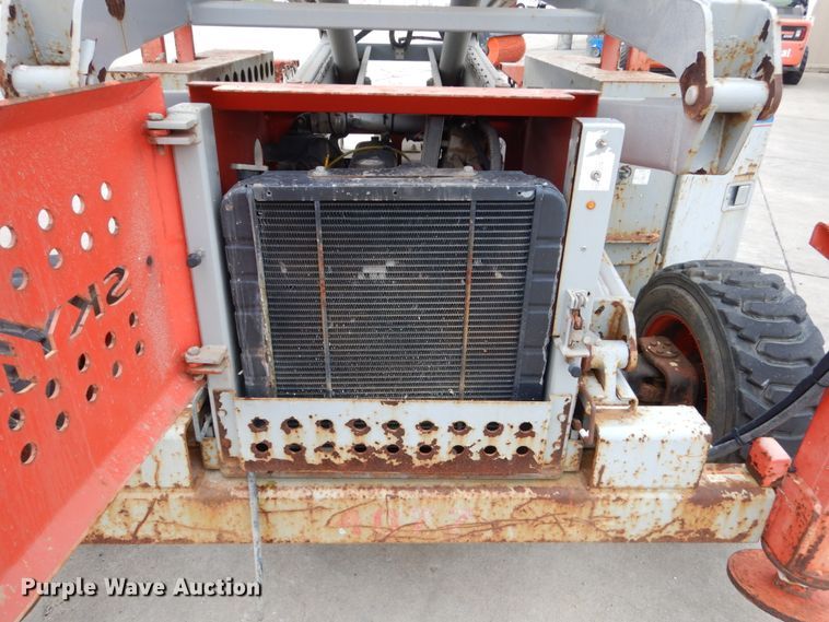 image for item EC9022 Sky Jack SJ8841 scissor lift