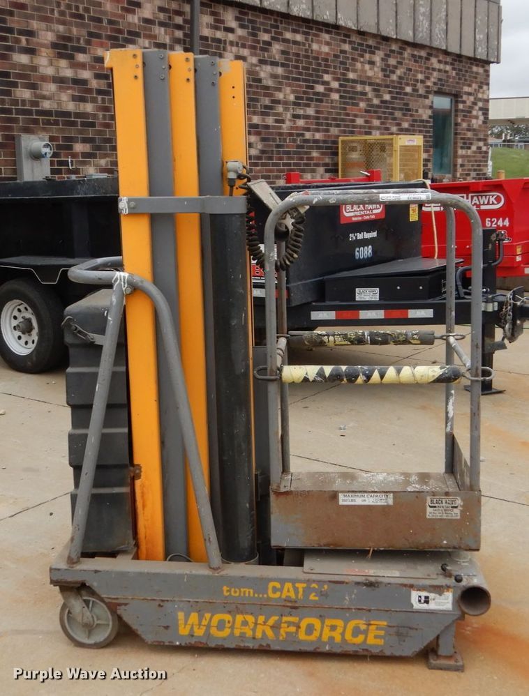 image for item EC9023 Workforce Tom Cat vertical lift