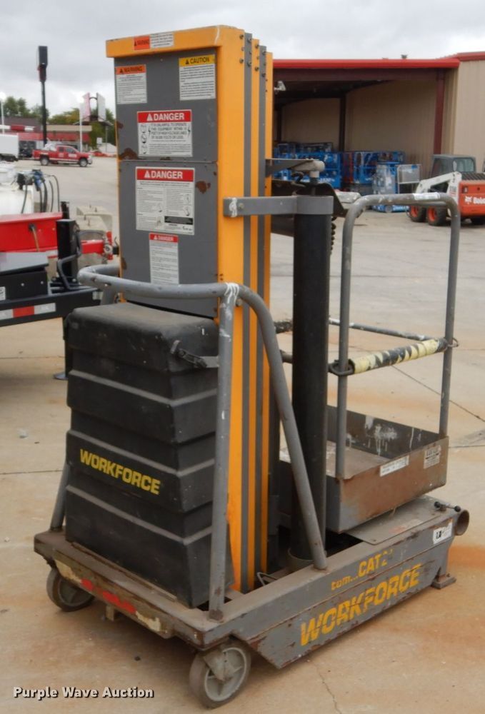 image for item EC9023 Workforce Tom Cat vertical lift