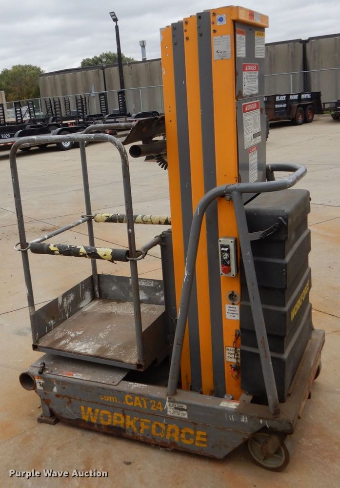 image for item EC9023 Workforce Tom Cat vertical lift