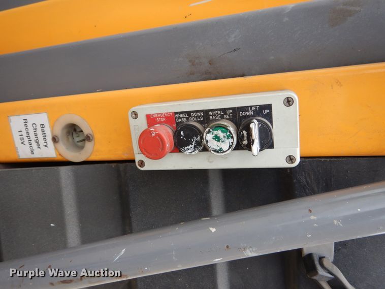 image for item EC9023 Workforce Tom Cat vertical lift