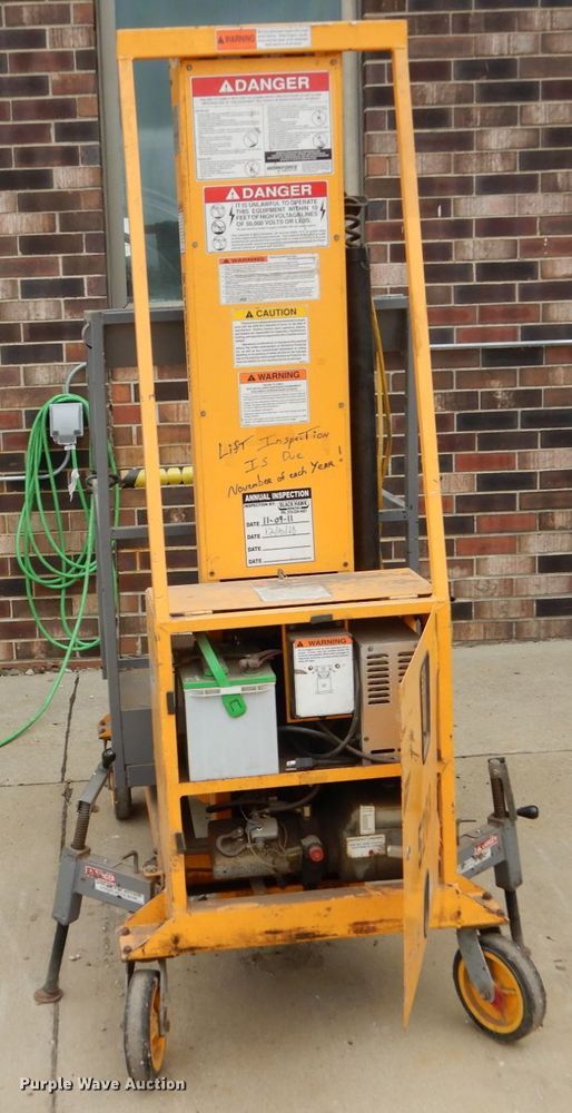 image for item EC9024 Workforce vertical lift