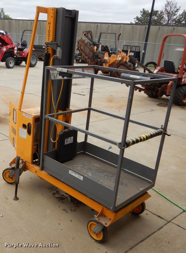 image for item EC9024 Workforce vertical lift