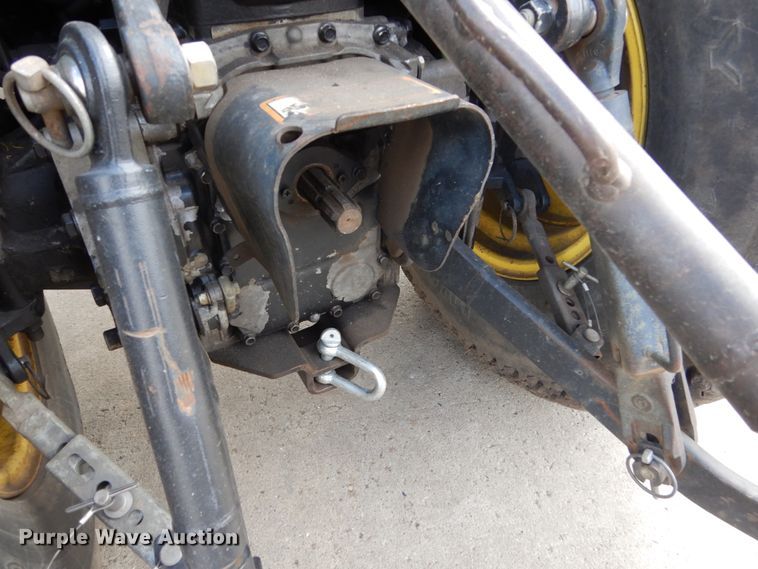 image for item EC9026 2006 John Deere 3320 tractor