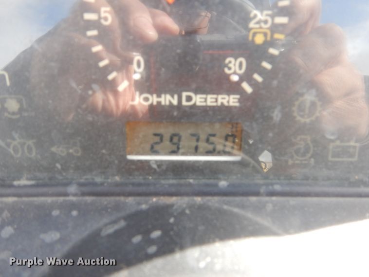 image for item EC9026 2006 John Deere 3320 tractor