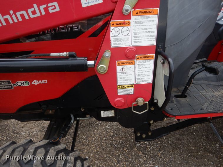 image for item EC9027 2016 Mahindra 1538 HST MFWD tractor