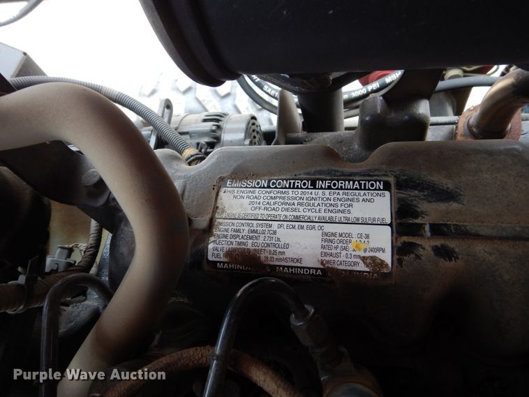 image for item EC9027 2016 Mahindra 1538 HST MFWD tractor