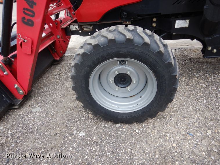 image for item EC9027 2016 Mahindra 1538 HST MFWD tractor