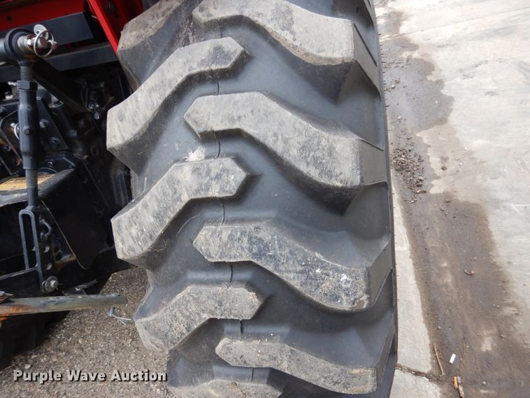 image for item EC9027 2016 Mahindra 1538 HST MFWD tractor