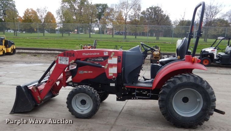 image for item EC9028 2014 Mahindra 1533 HST MFWD tractor