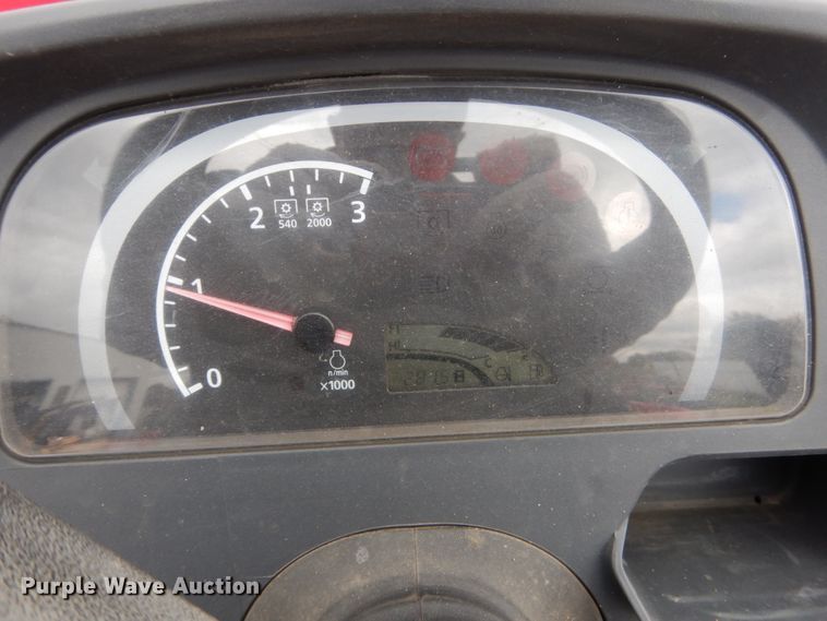 image for item EC9028 2014 Mahindra 1533 HST MFWD tractor