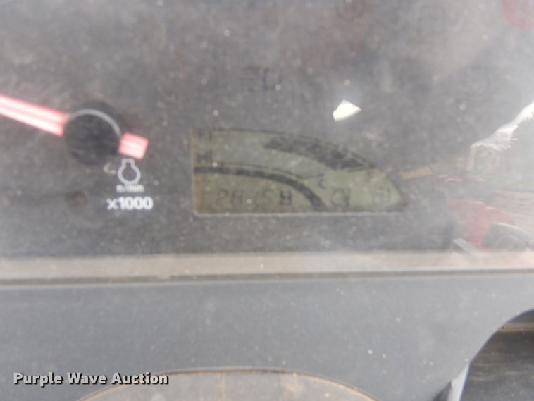 image for item EC9028 2014 Mahindra 1533 HST MFWD tractor