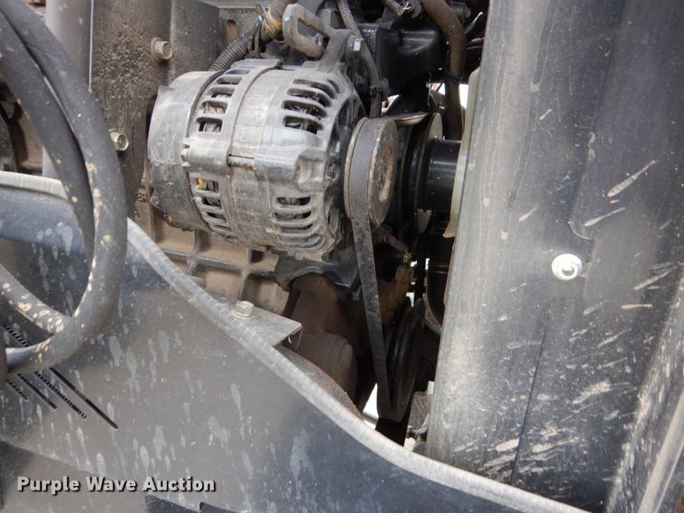 image for item EC9028 2014 Mahindra 1533 HST MFWD tractor