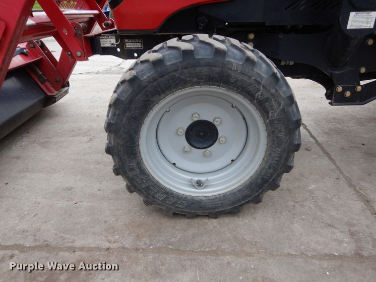 image for item EC9028 2014 Mahindra 1533 HST MFWD tractor