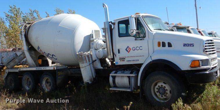 image for item EC9031 2007 Sterling L-Line ready mix truck
