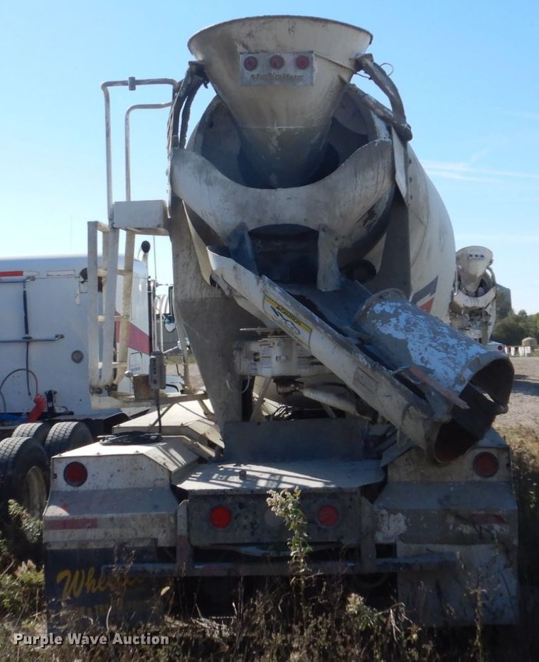 image for item EC9031 2007 Sterling L-Line ready mix truck