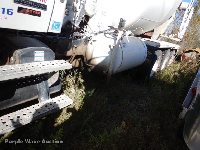 image for item EC9031 2007 Sterling L-Line ready mix truck