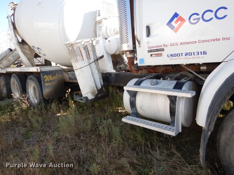 image for item EC9031 2007 Sterling L-Line ready mix truck