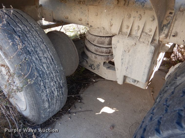 image for item EC9031 2007 Sterling L-Line ready mix truck