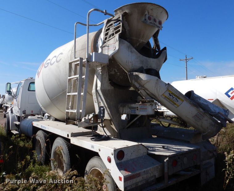 image for item EC9031 2007 Sterling L-Line ready mix truck