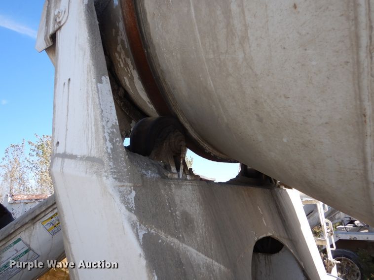 image for item EC9031 2007 Sterling L-Line ready mix truck