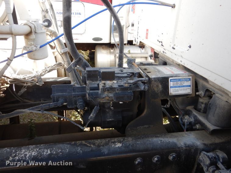 image for item EC9031 2007 Sterling L-Line ready mix truck