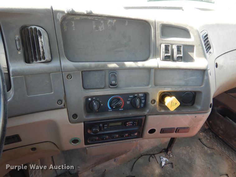 image for item EC9031 2007 Sterling L-Line ready mix truck