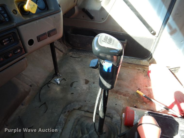 image for item EC9031 2007 Sterling L-Line ready mix truck