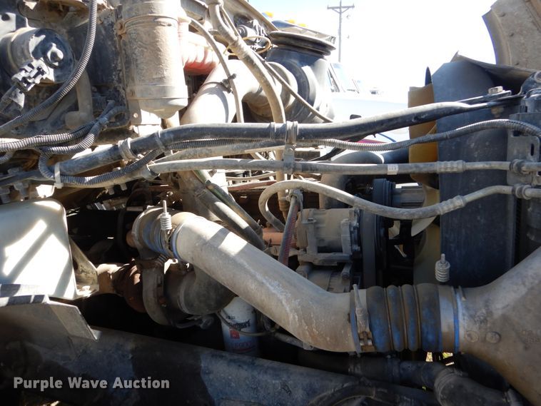 image for item EC9031 2007 Sterling L-Line ready mix truck