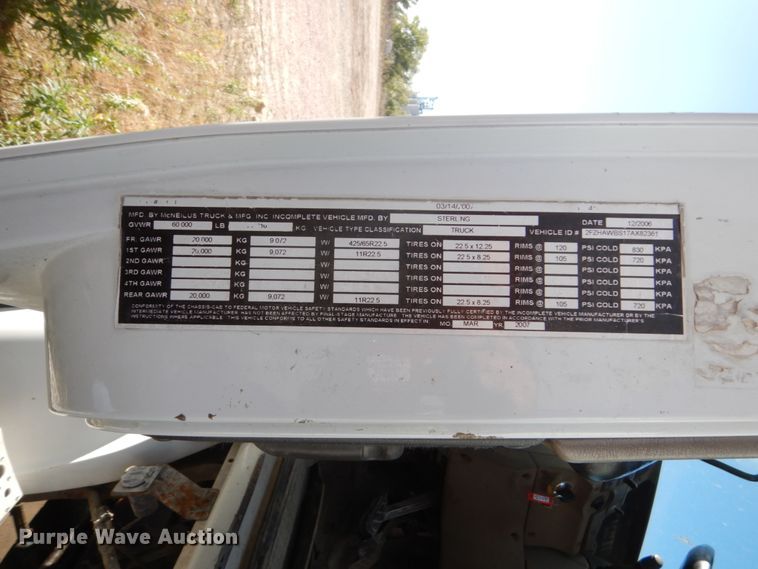 image for item EC9031 2007 Sterling L-Line ready mix truck