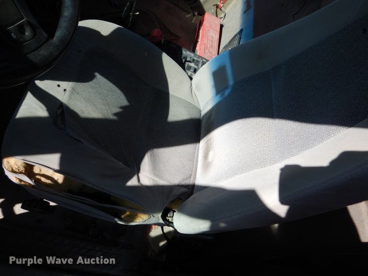 image for item EC9033 2004 Sterling L-Line ready mix truck