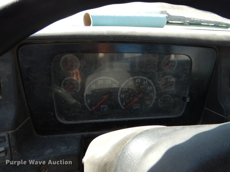 image for item EC9033 2004 Sterling L-Line ready mix truck