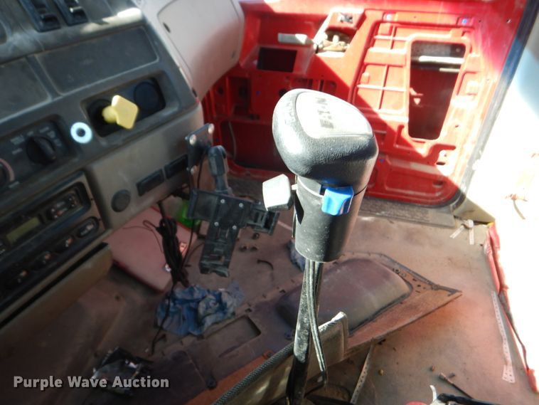 image for item EC9033 2004 Sterling L-Line ready mix truck