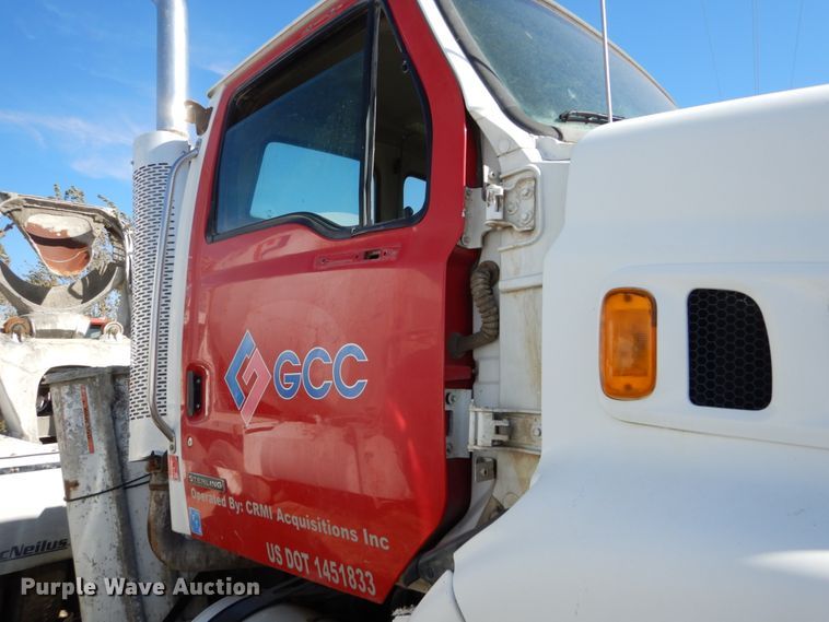 image for item EC9033 2004 Sterling L-Line ready mix truck