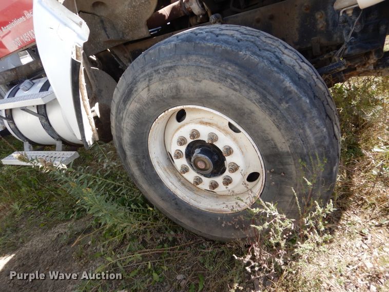 image for item EC9033 2004 Sterling L-Line ready mix truck