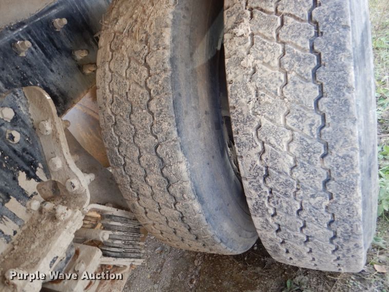 image for item EC9033 2004 Sterling L-Line ready mix truck