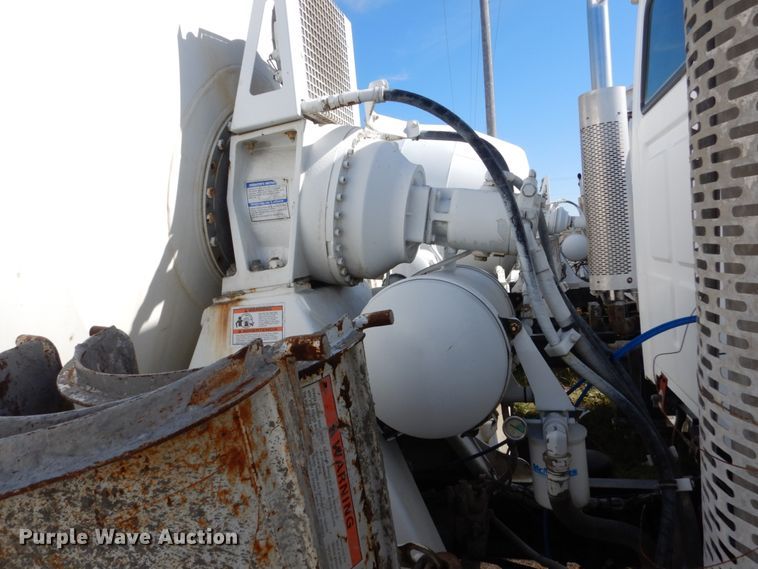 image for item EC9034 2003 Sterling L-Line ready mix truck