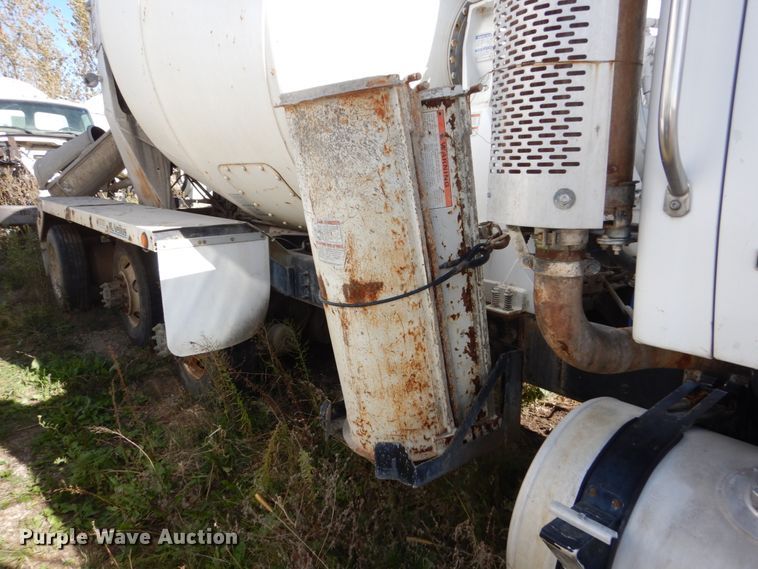 image for item EC9034 2003 Sterling L-Line ready mix truck