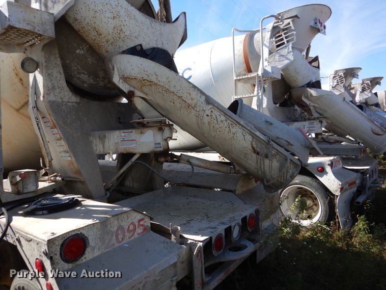 image for item EC9034 2003 Sterling L-Line ready mix truck