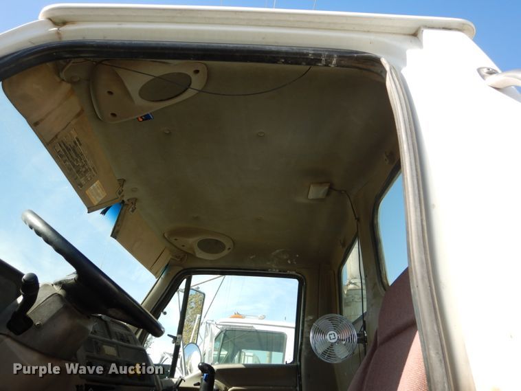 image for item EC9034 2003 Sterling L-Line ready mix truck