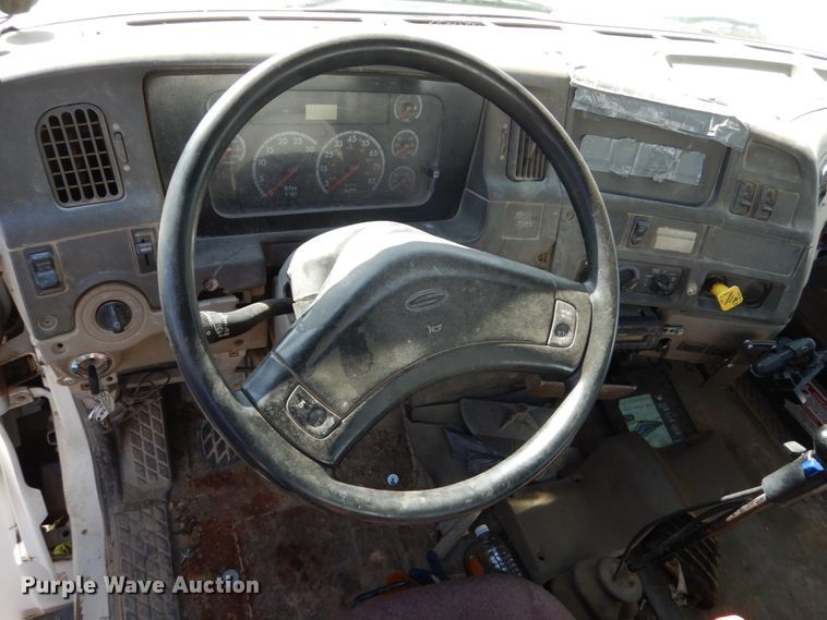 image for item EC9034 2003 Sterling L-Line ready mix truck