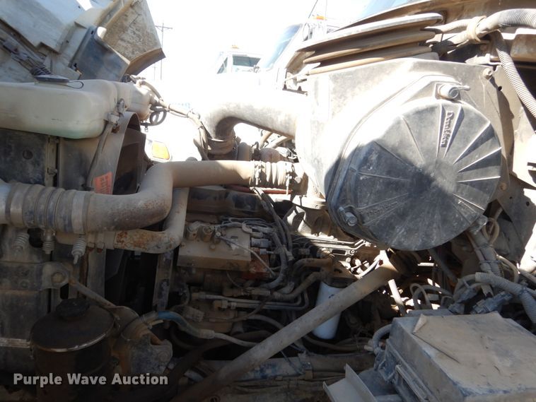 image for item EC9034 2003 Sterling L-Line ready mix truck