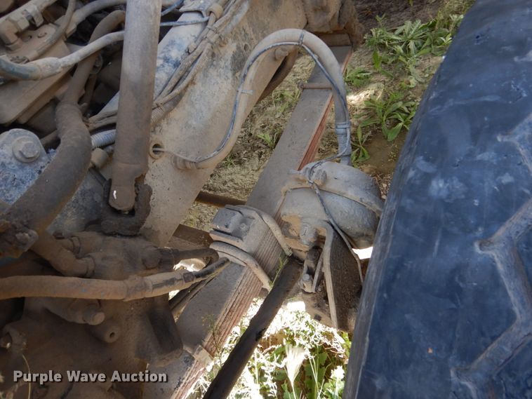 image for item EC9034 2003 Sterling L-Line ready mix truck